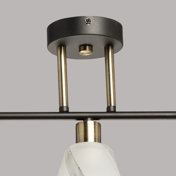 Потолочная люстра De Markt Тетро 118010403 в #REGION_NAME_DECLINE_PP#