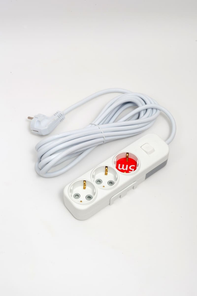 Удлинитель с/з 3вх с защитными шторками с включателем ELBI Myra 527-010205-322 в Санкт-Петербурге