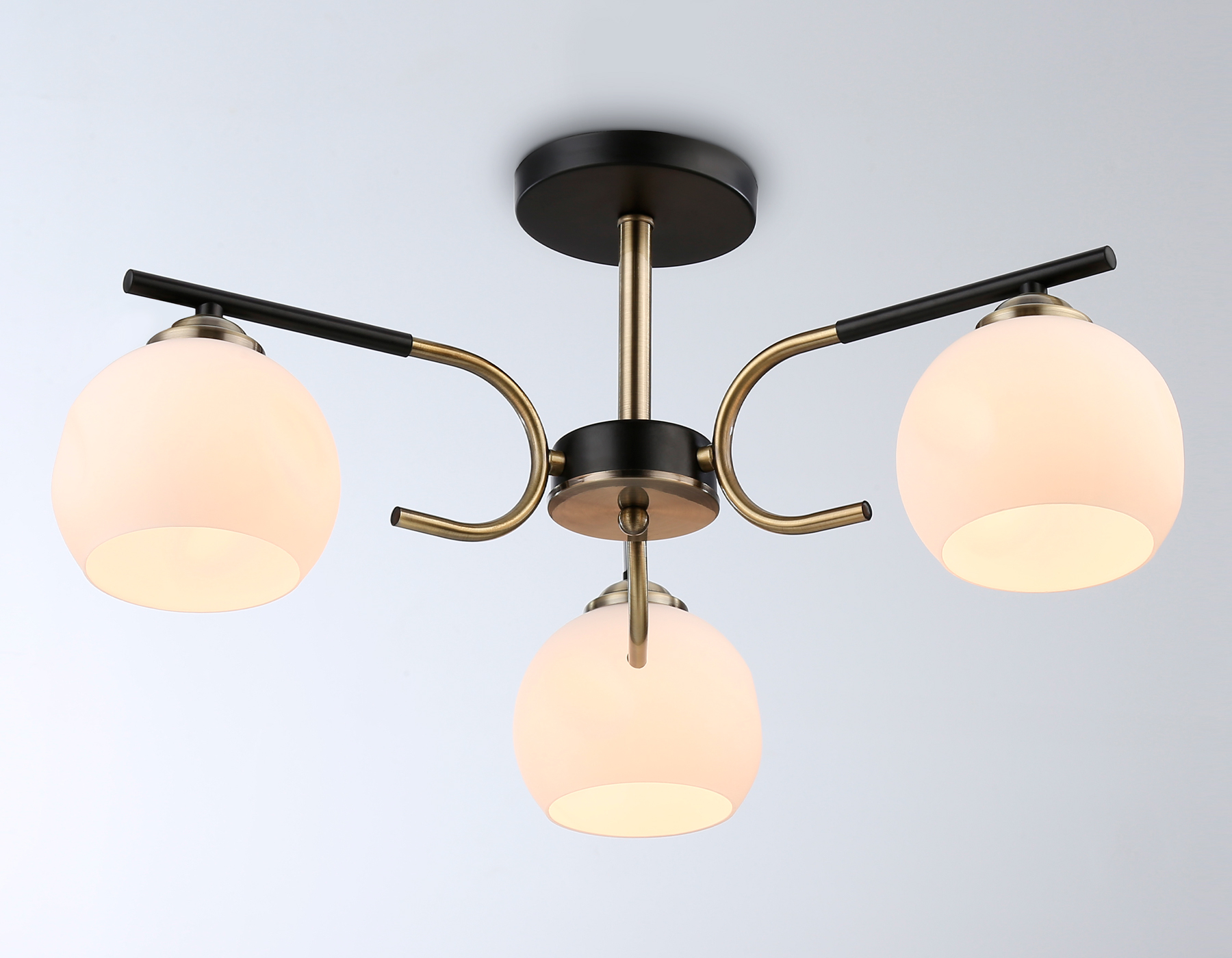 Люстра на штанге Ambrella Light Modern TR303311 в Санкт-Петербурге