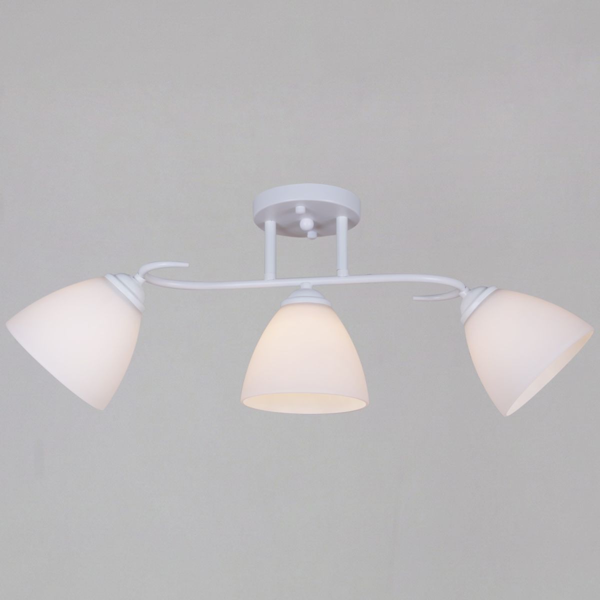 Потолочный светильник Reluce 44560-0.3-03 WH в #REGION_NAME_DECLINE_PP#