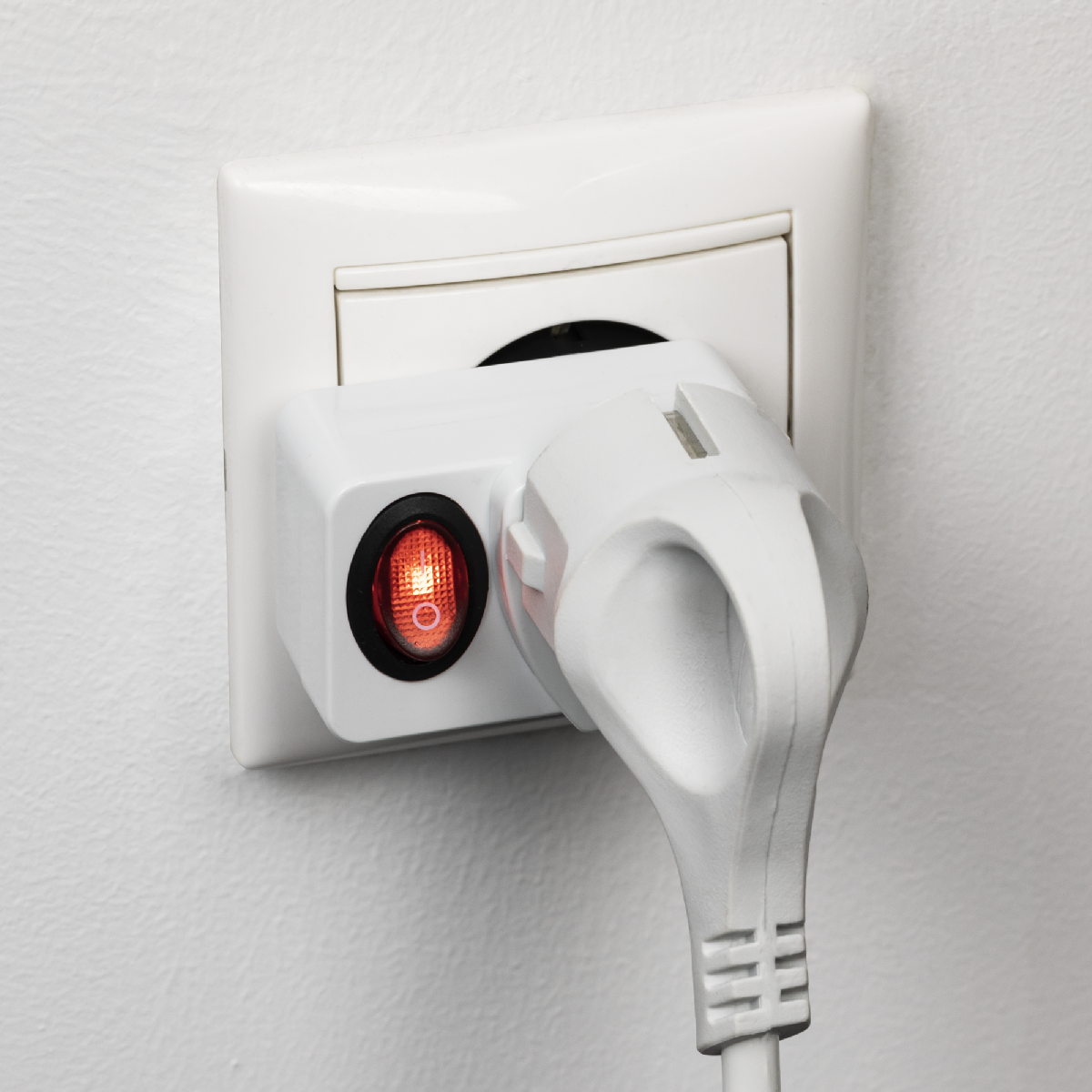 Адаптер c кнопкой на евро и азиатскую вилку Duwi 26956 4 в Санкт-Петербурге