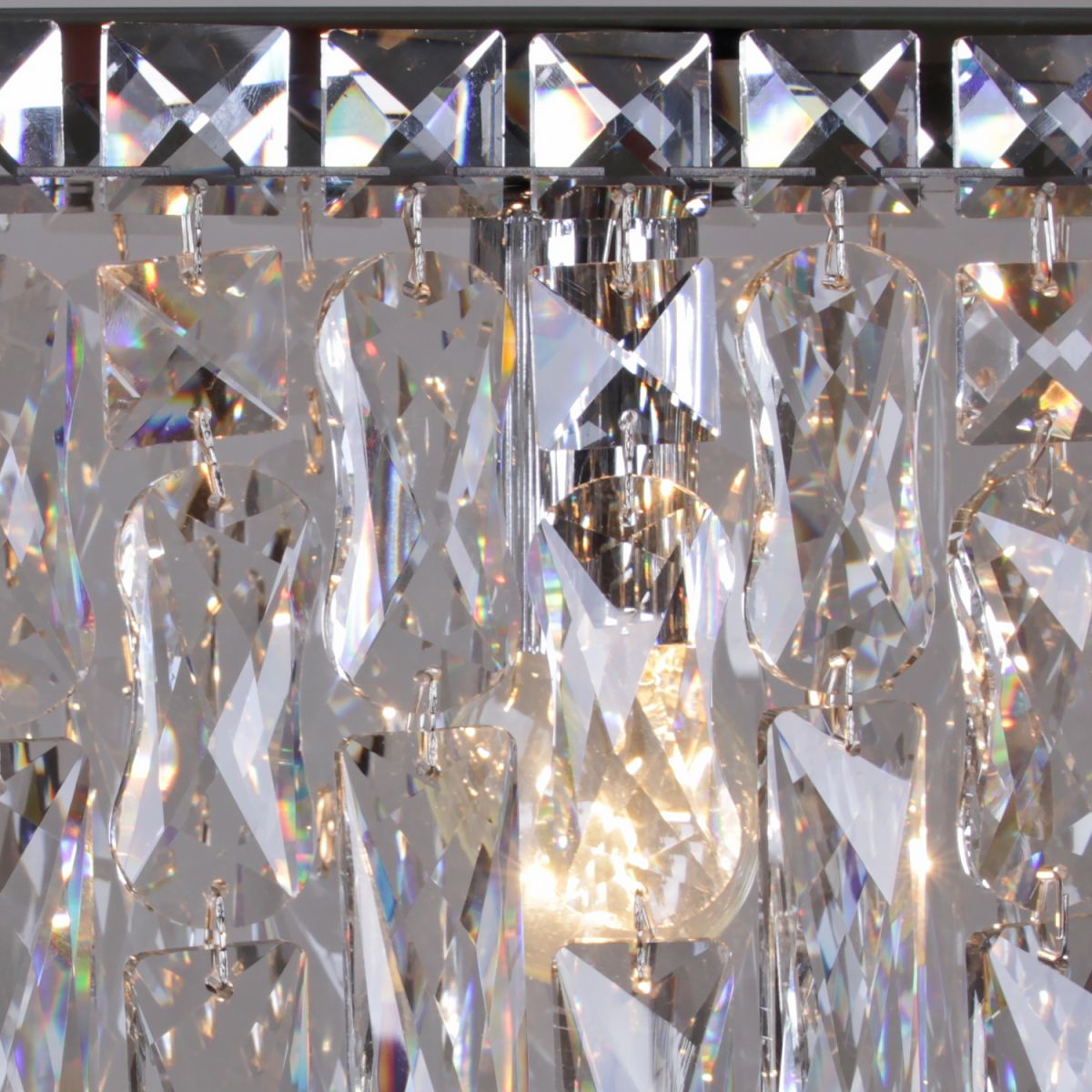 Подвесная люстра Reluce 00750-0.4-08L DN в Санкт-Петербурге