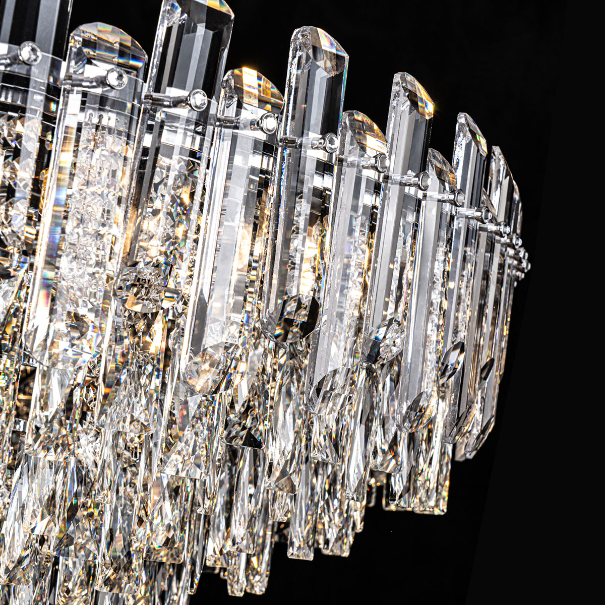 Подвесная люстра Modelux ML.7088.1000 CR в #REGION_NAME_DECLINE_PP#