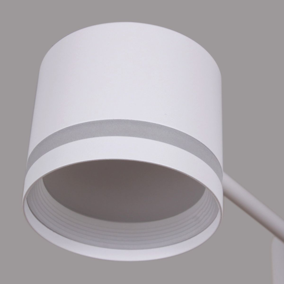 Люстра на штанге Reluce 26730-0.3-08 GX53 WT в #REGION_NAME_DECLINE_PP#