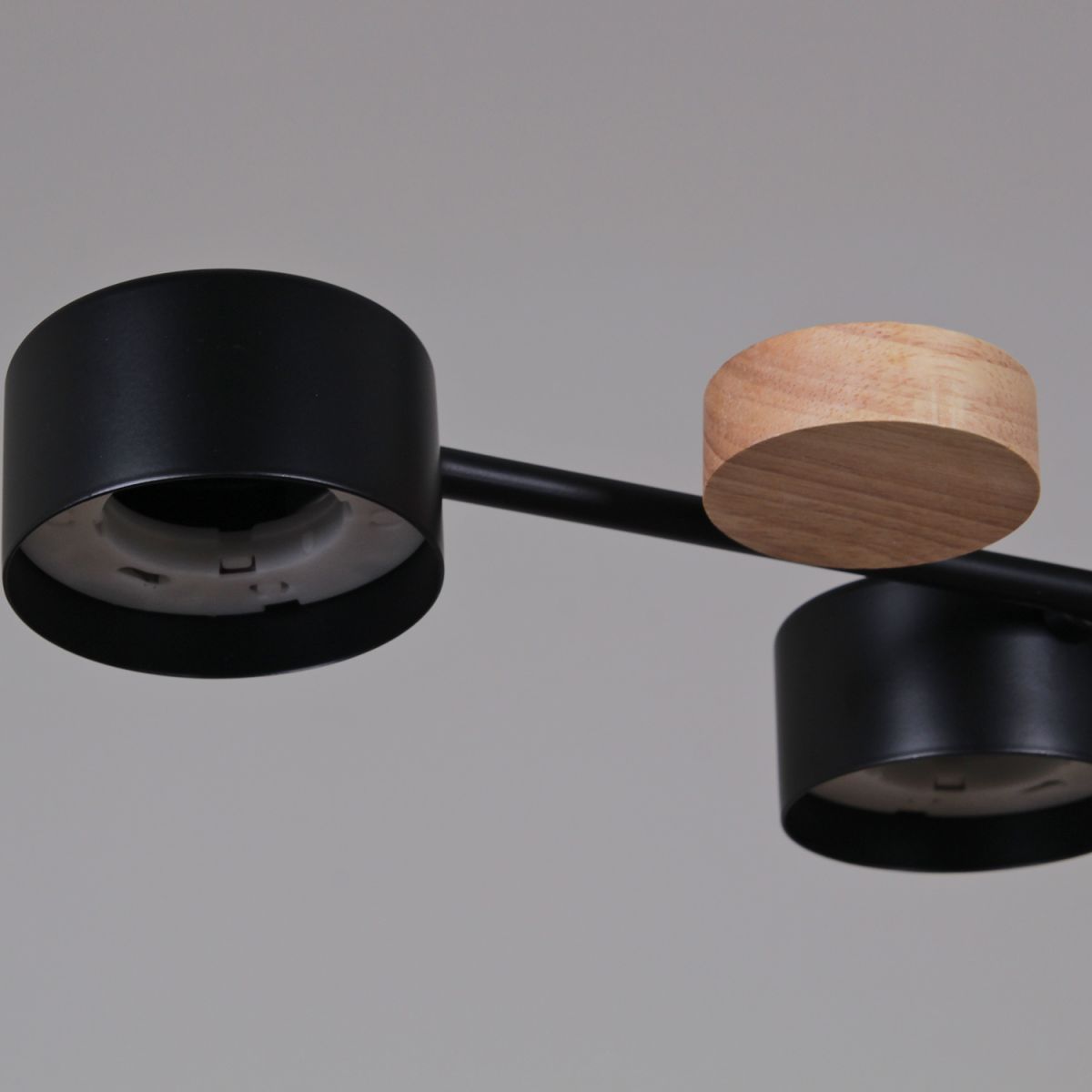 Люстра на штанге Reluce 03758-0.3-10 BK+WOOD GX53 в Санкт-Петербурге