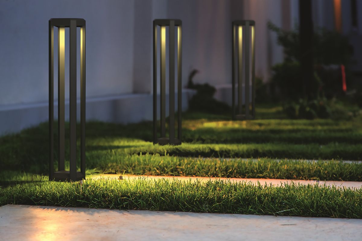 Ландшафтный светодиодный светильник Maytoni Royal Mile O019FL-L12GR3K в Санкт-Петербурге