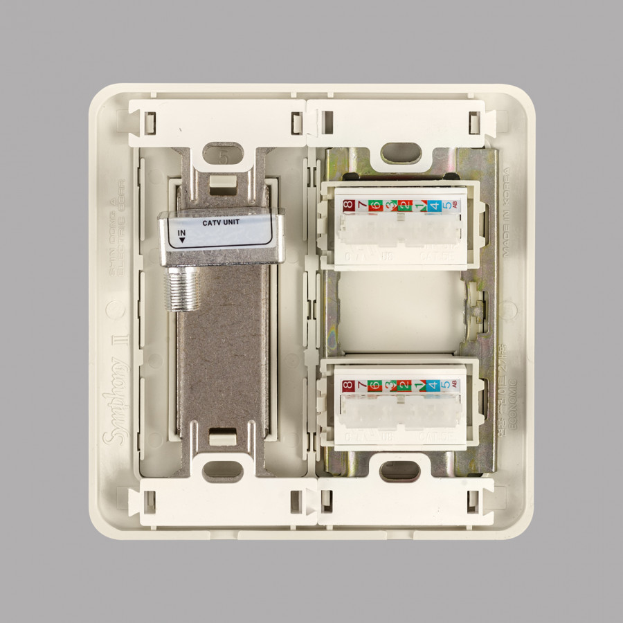 Розетка TF.1+CAT5+TV SHIN DONG-A WST 5753 в Санкт-Петербурге