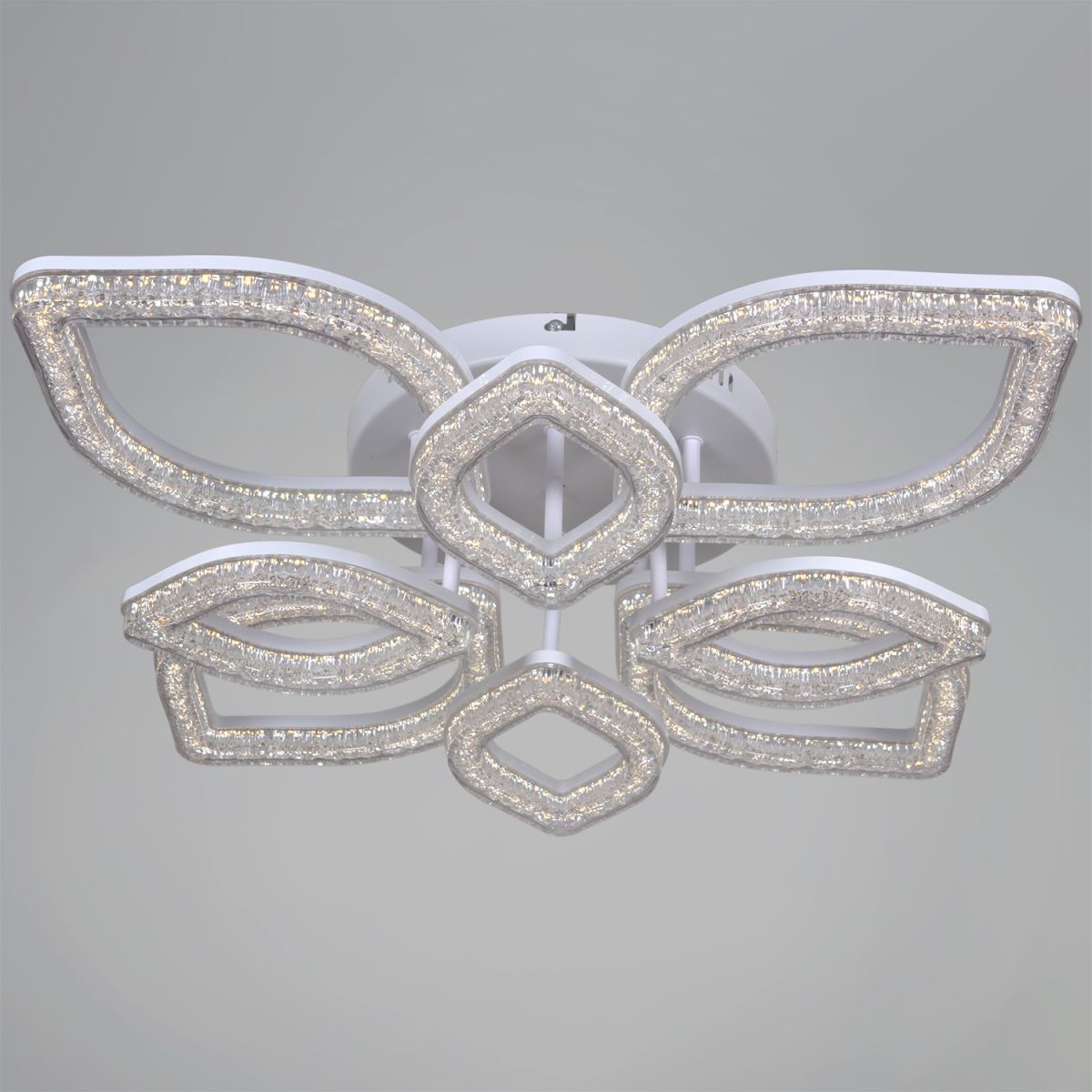 Потолочная люстра Reluce 69290-0.3-4+4 WH в #REGION_NAME_DECLINE_PP#