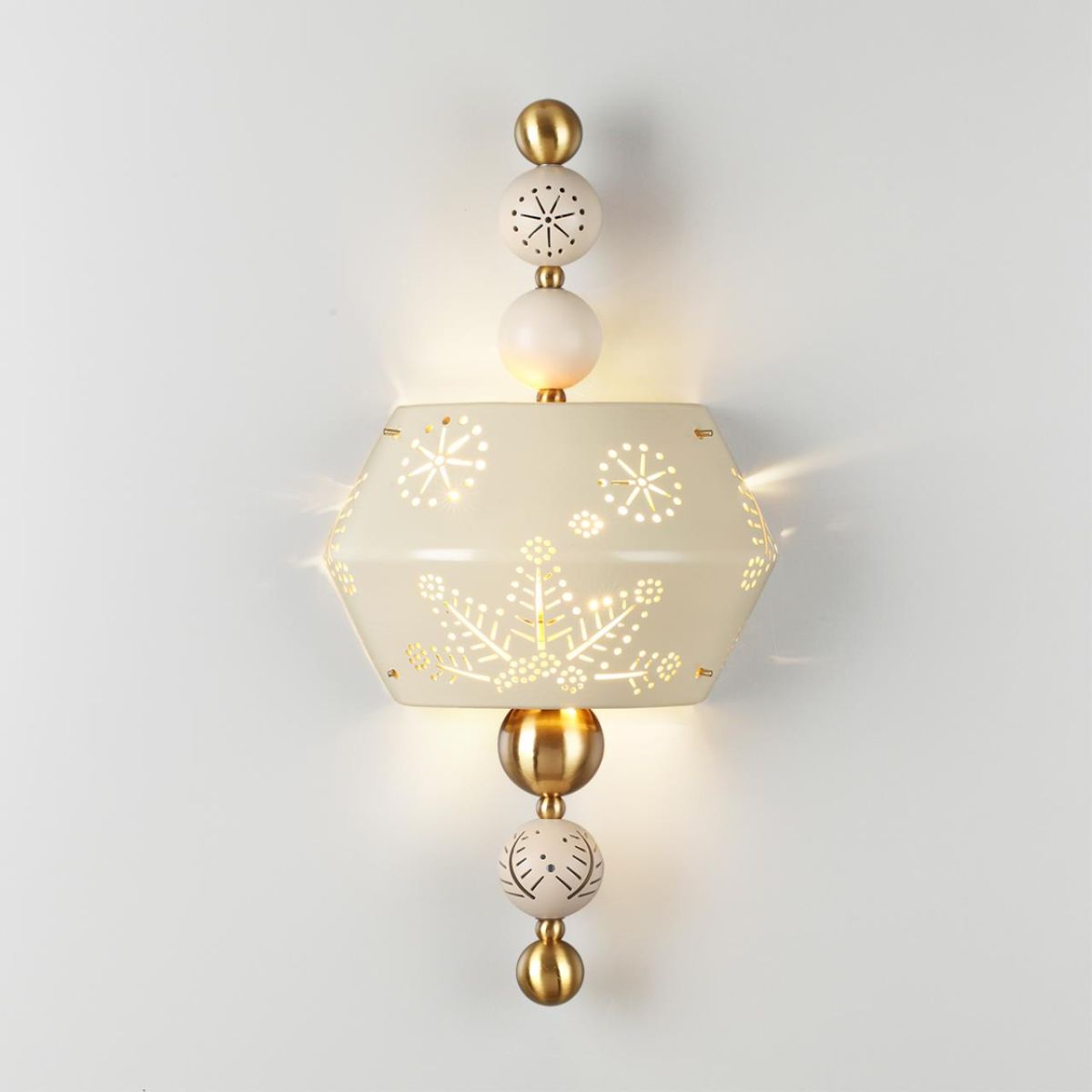 Настенный светильник Odeon Light Pendant Karelia 5444/1WA в Санкт-Петербурге