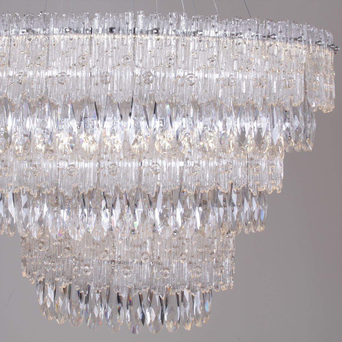 Подвесная люстра Reluce 08806-0.4-03 в Санкт-Петербурге