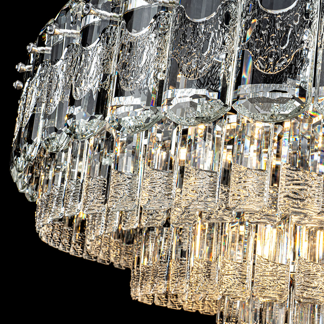 Подвесная люстра Modelux ML.7092.800 CR в #REGION_NAME_DECLINE_PP#