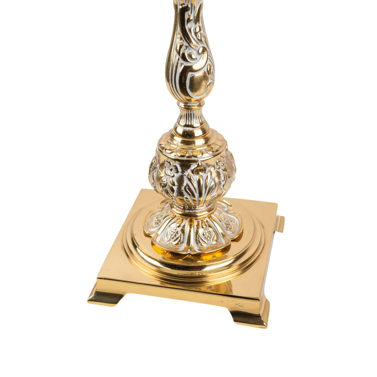 Настольная лампа Ambiente 7539T/3 WP в #REGION_NAME_DECLINE_PP#