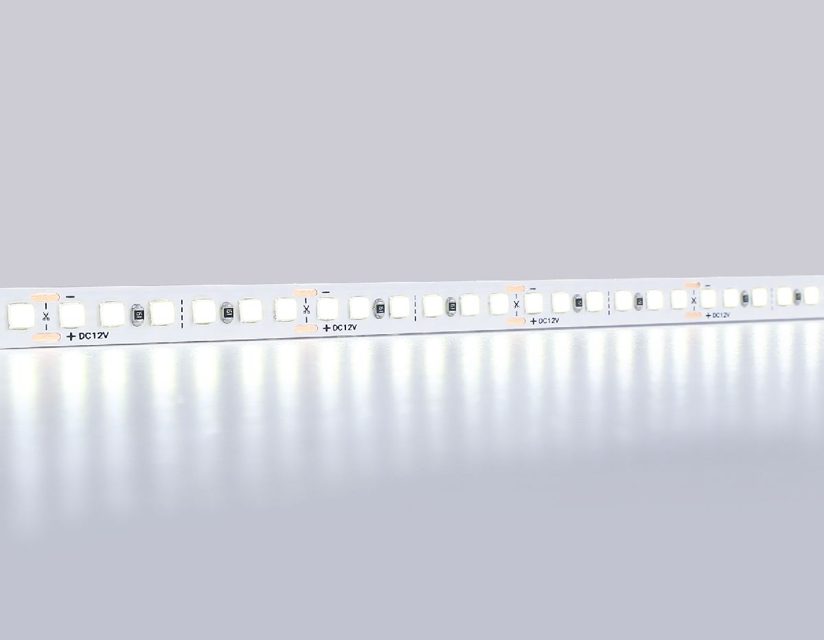 Светодиодная лента Ambrella Light LED Strip 12В 2835 14,4Вт/м 6500K 5м IP20 GS1303 в Санкт-Петербурге