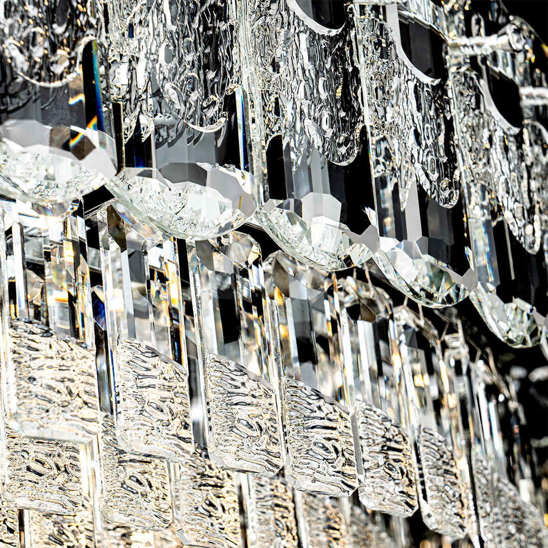 Подвесная люстра Modelux ML.7092.1000 CR в Санкт-Петербурге