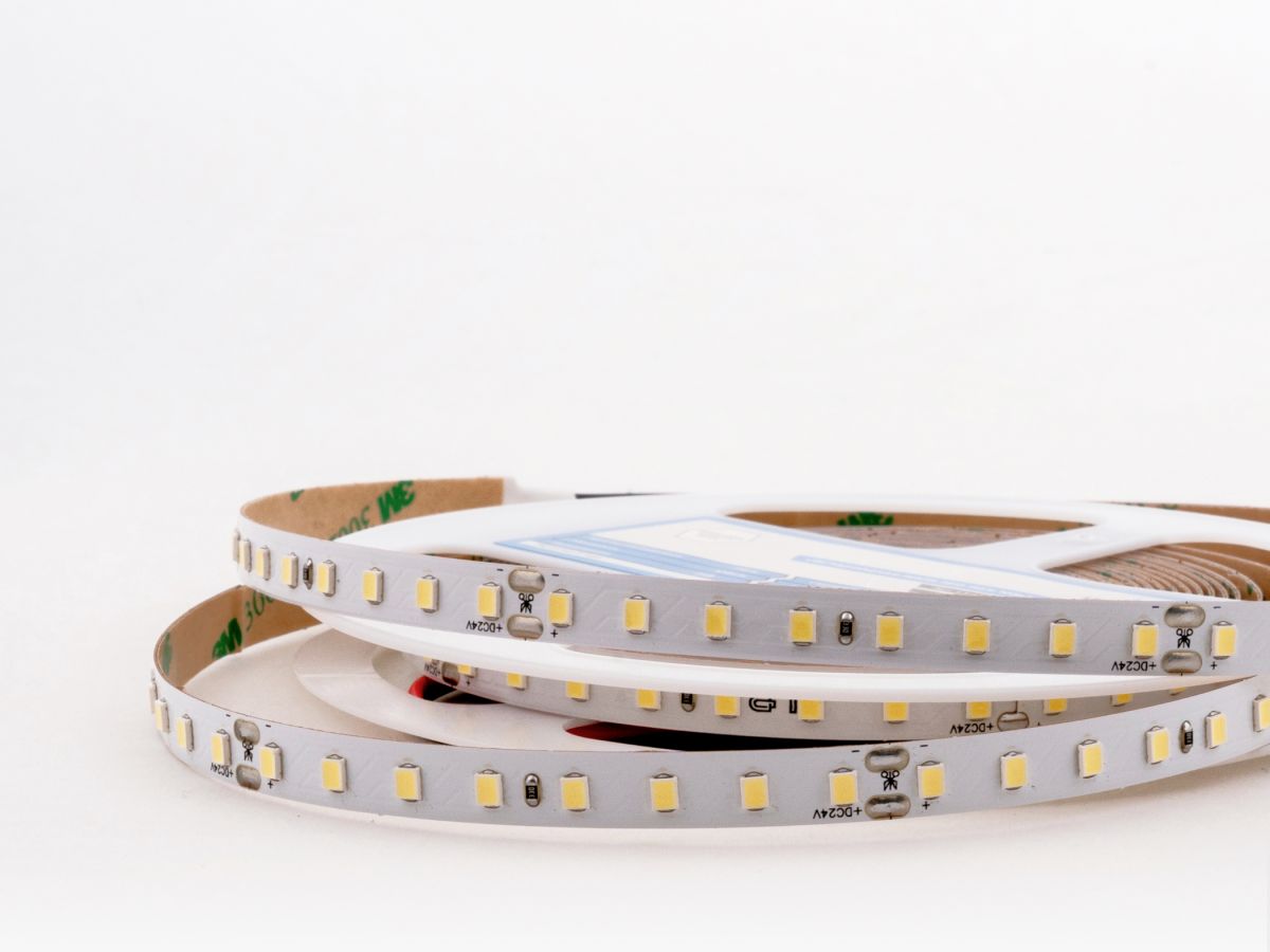 Светодиодная лента LEDS POWER 2835 112/м (10Вт/м) 24В холодная, серия ПРО140 005164 в #REGION_NAME_DECLINE_PP#