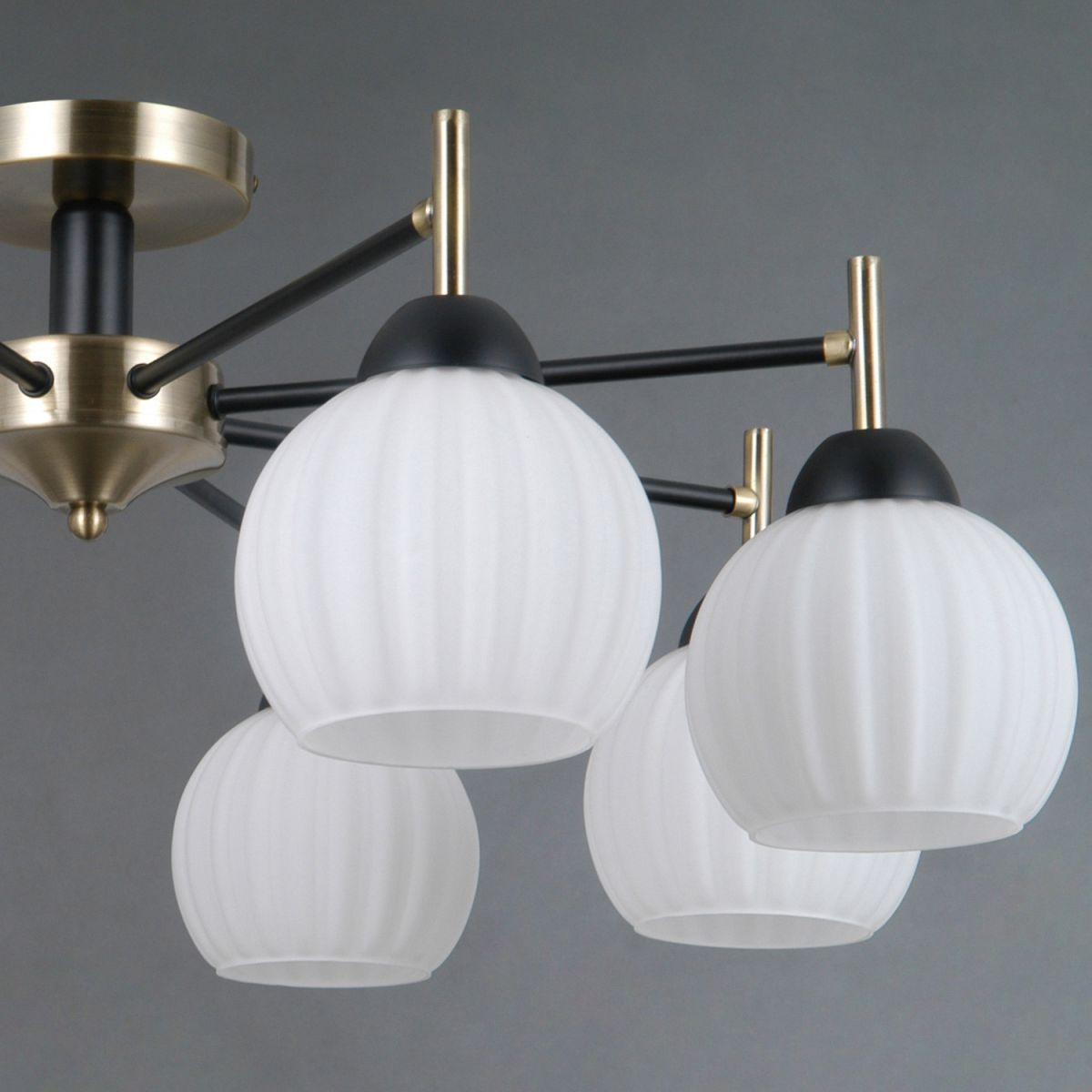 Люстра на штанге Illumico IL0579-8CSQ-25 BK AB TRENTO в Санкт-Петербурге