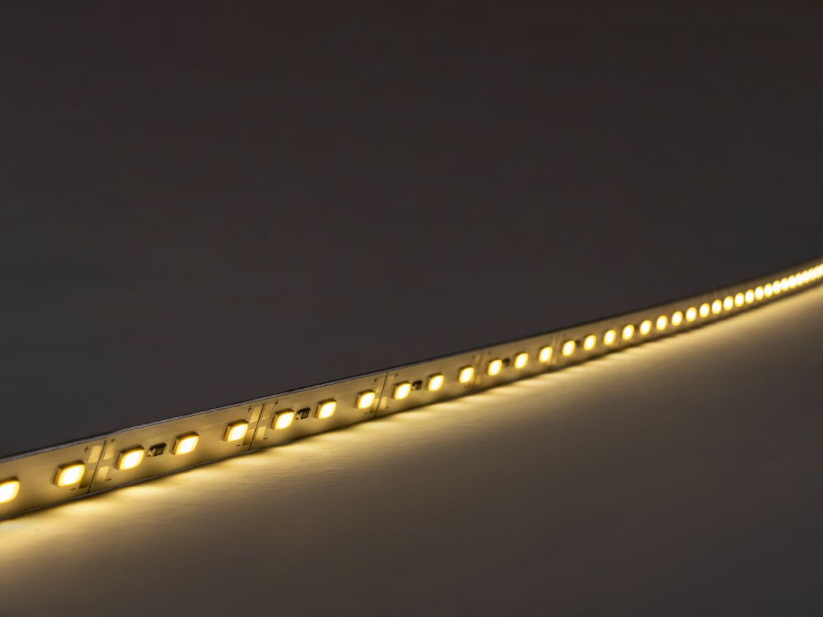 Светодиодная линейка LEDS POWER 1м SMD5730 72шт (3М скотч) 45-50Lm/LED 3000-3500K 530752 в #REGION_NAME_DECLINE_PP#