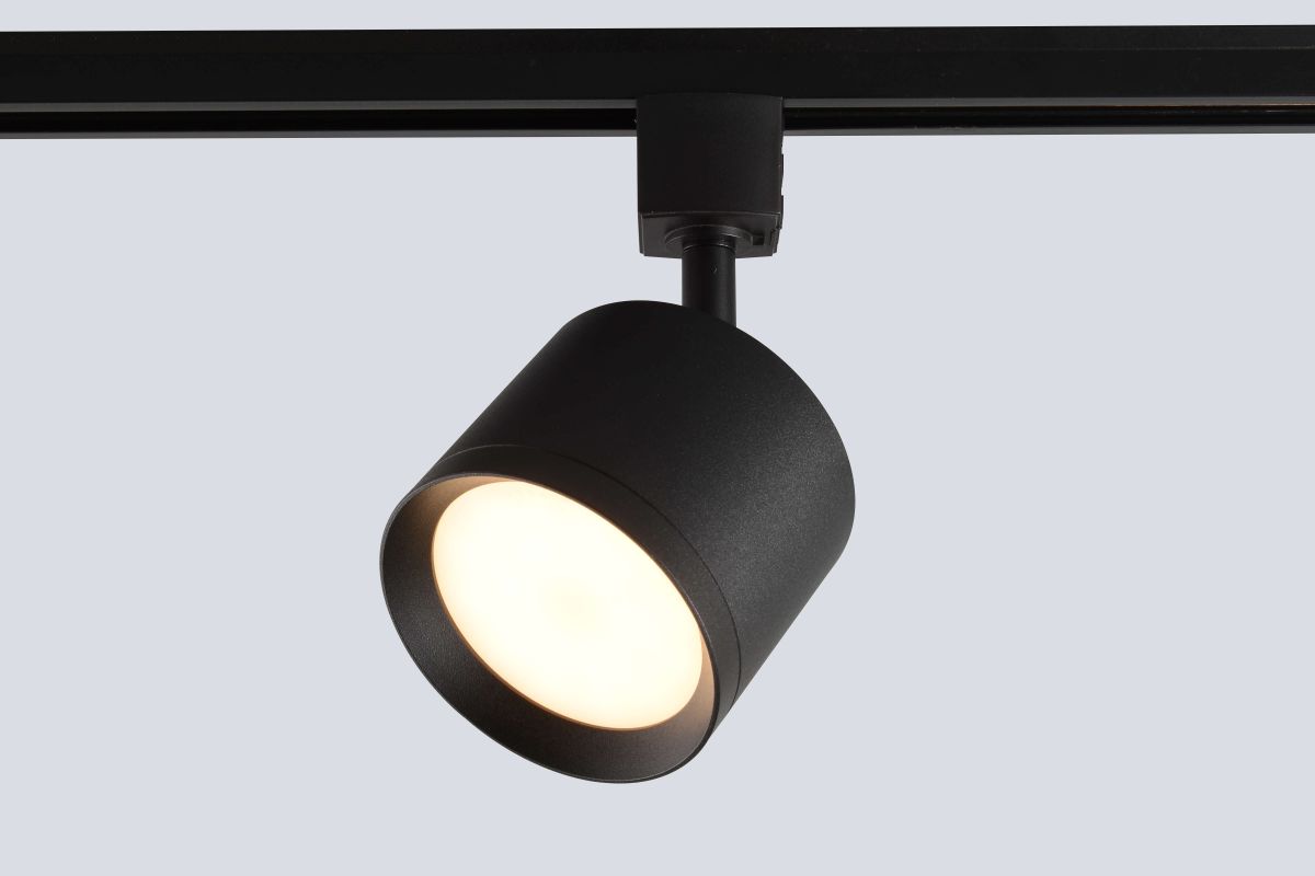 Трековый однофазный светильник Crystal Lux CLT 0.31 020 BK в #REGION_NAME_DECLINE_PP#