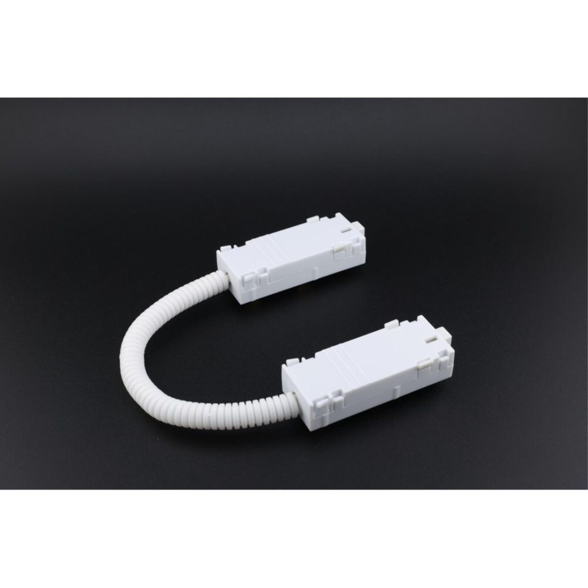 Коннектор питания угловой для магнитного шинопровода Aployt Magnetic track 220 APL.0280.10.02 в Санкт-Петербурге