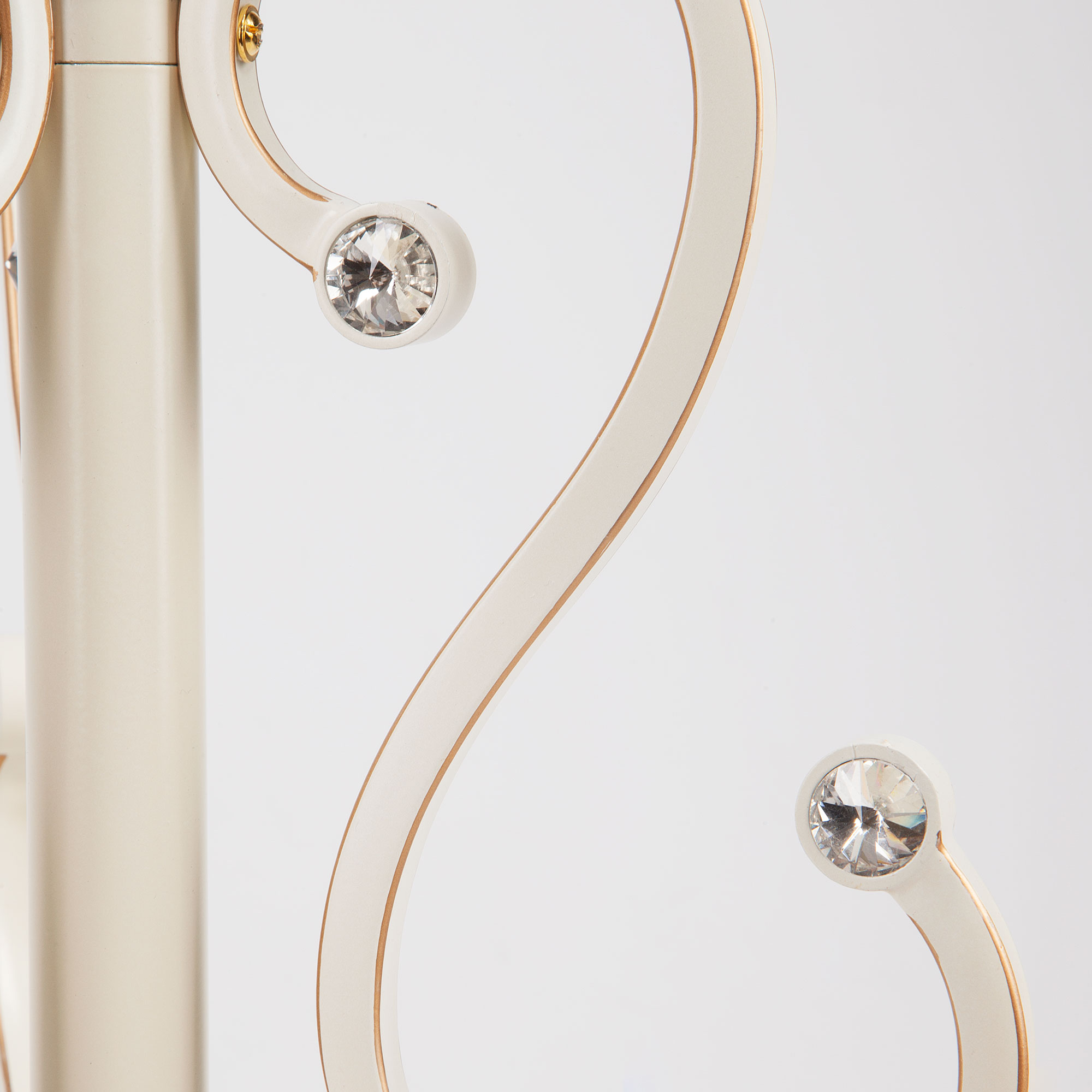 Торшер Eurosvet Etna 12205/3F белый Strotskis в #REGION_NAME_DECLINE_PP#