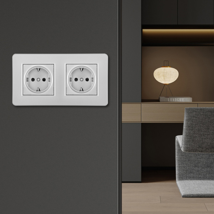 Розетка Arte Milano SET16-2-40-1x2 silver в Санкт-Петербурге