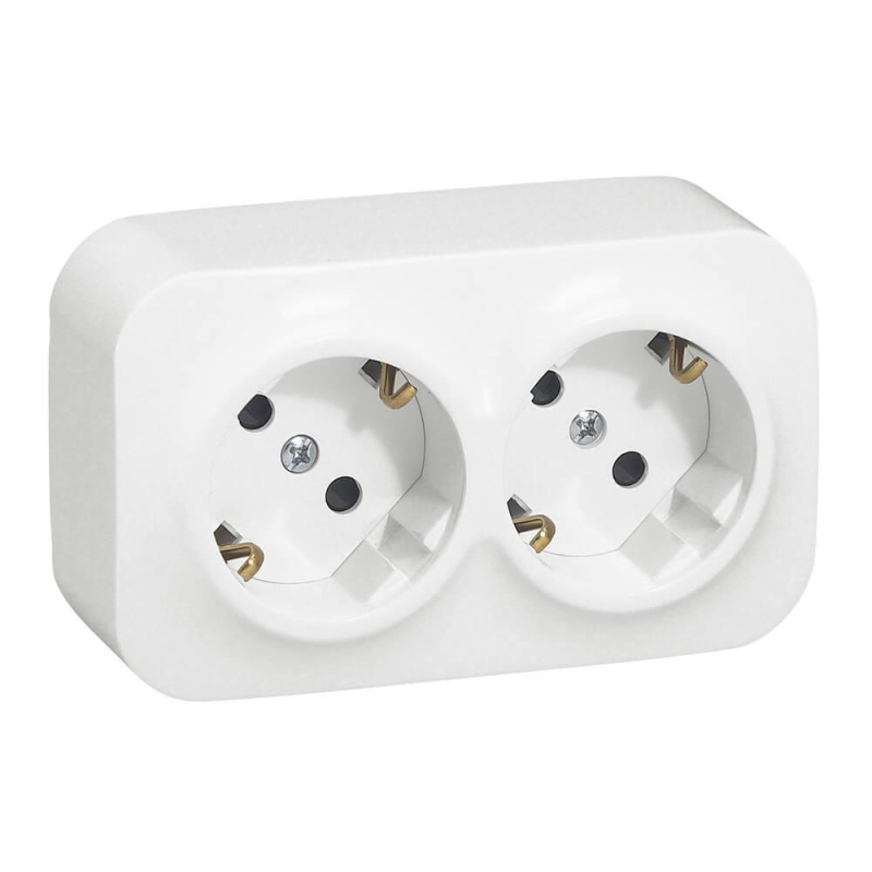 Розетка 2х2К+З Legrand Quteo 16A 250V с/з белая 782213 в Санкт-Петербурге