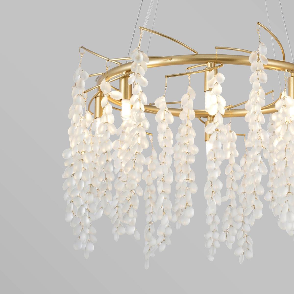 Подвесная люстра Favourite Desmi 4108-8P в #REGION_NAME_DECLINE_PP#