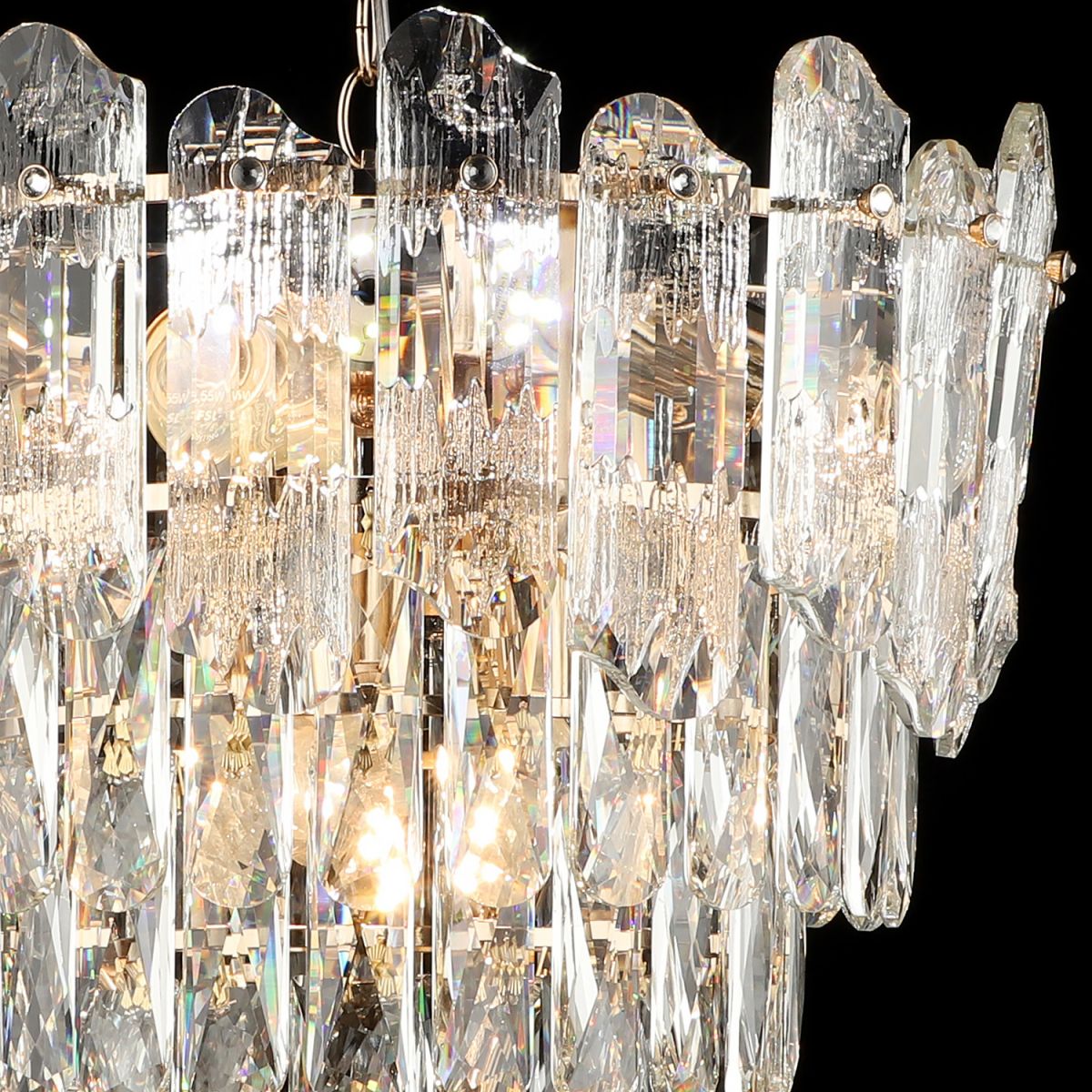 Подвесная люстра Reluce 04620-0.4-7+4 FGD в Санкт-Петербурге