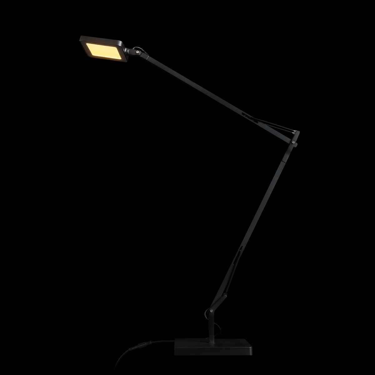 Настольная лампа LOFT IT Kelvin 10484T в Санкт-Петербурге