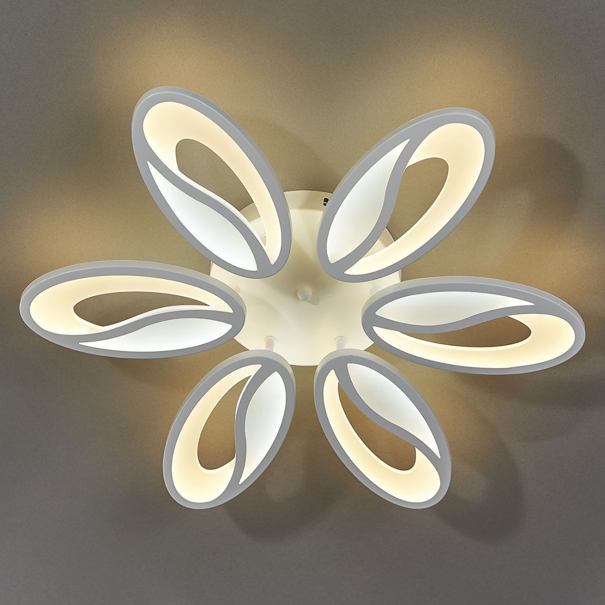 Потолочная люстра Escada Grain 10222/6LED 93W в Санкт-Петербурге