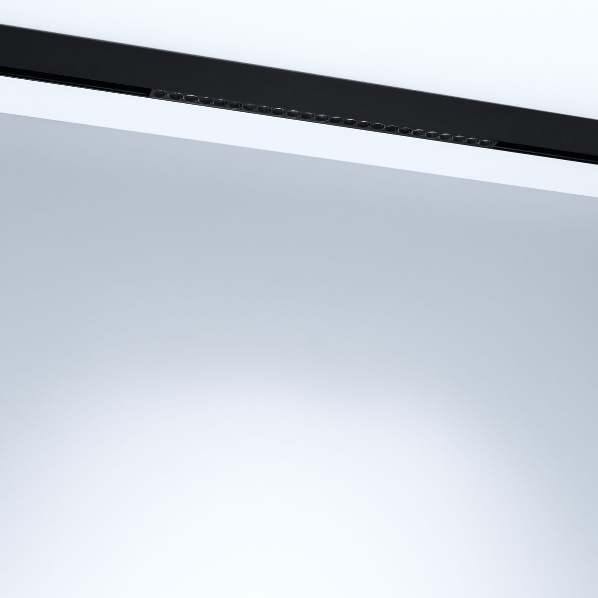 Трековый магнитный светильник Arlight MAG-ORIENT-DOTS-L465-16W Day4000-MIX (BK, 24 deg, 48V, TUYA Zigbee) (IP20 Металл) 053813 в #REGION_NAME_DECLINE_PP#