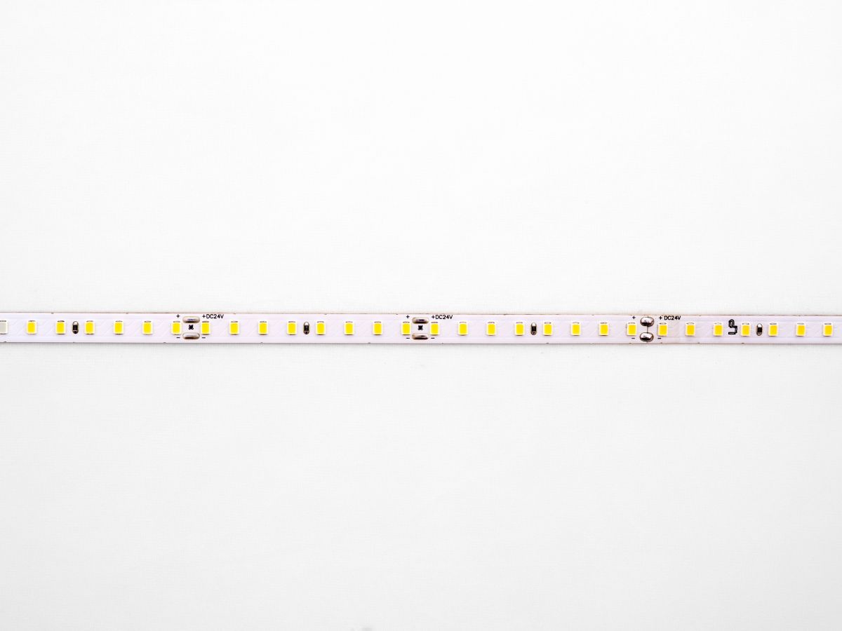 Светодиодная лента LEDS POWER 2835 128/м (12Вт/м) 24В нейтральная, серия ПРО140 005171 в #REGION_NAME_DECLINE_PP#