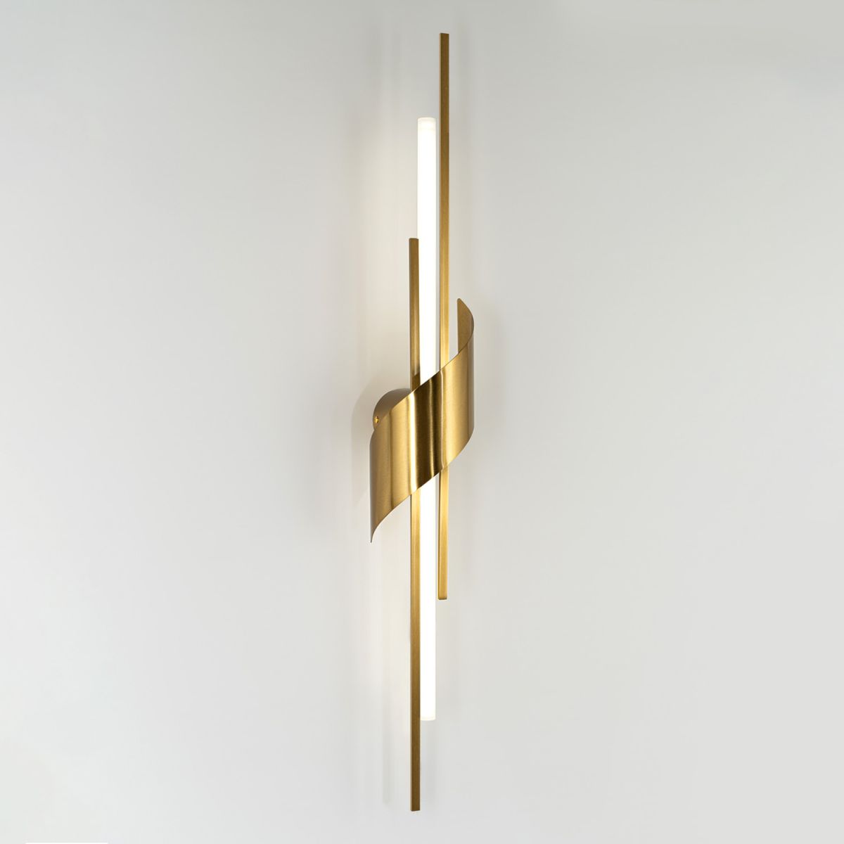 Настенный светильник Modelux ML.655.850 BS в #REGION_NAME_DECLINE_PP#