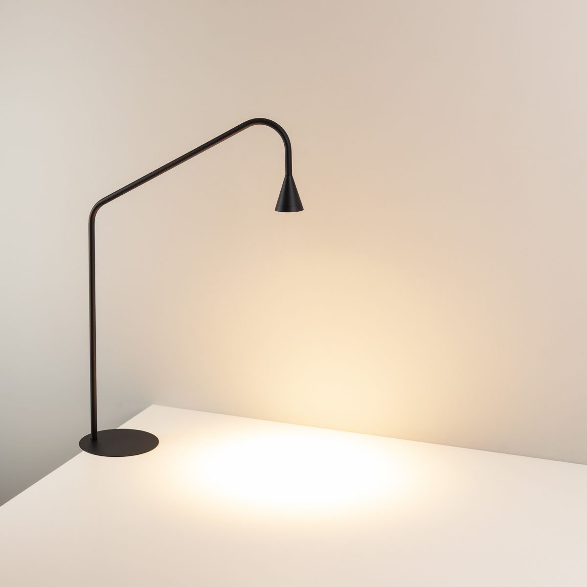 Настольная лампа Arlight SP-RINAR-TAB-5W Warm3000 (BK, 36 deg, 230V) (IP20 Металл) 059324 в Санкт-Петербурге