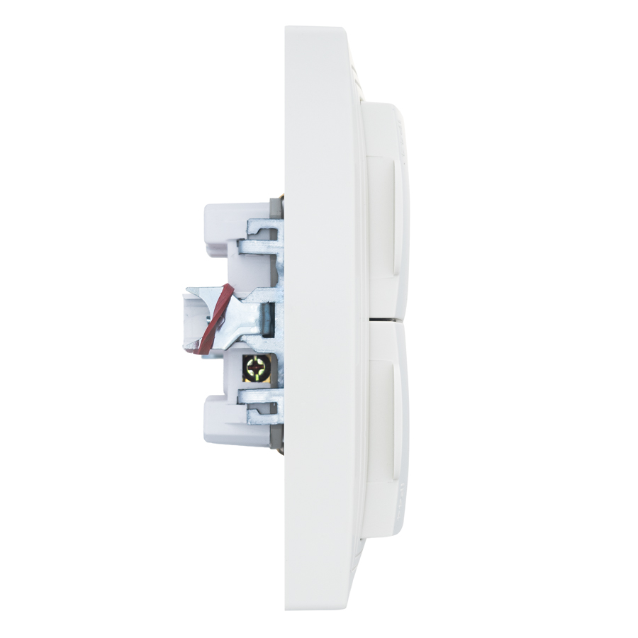 Розетка 2П+З двойная с защ. шт. и крышкой скрытой установки 16А 250В IP44, слоновая кость (керамика) 477296 в #REGION_NAME_DECLINE_PP#