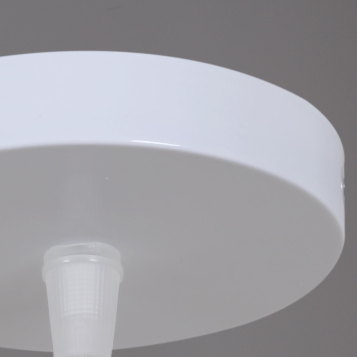 Подвесной светильник Reluce 02071-0.4-01 WH в Санкт-Петербурге