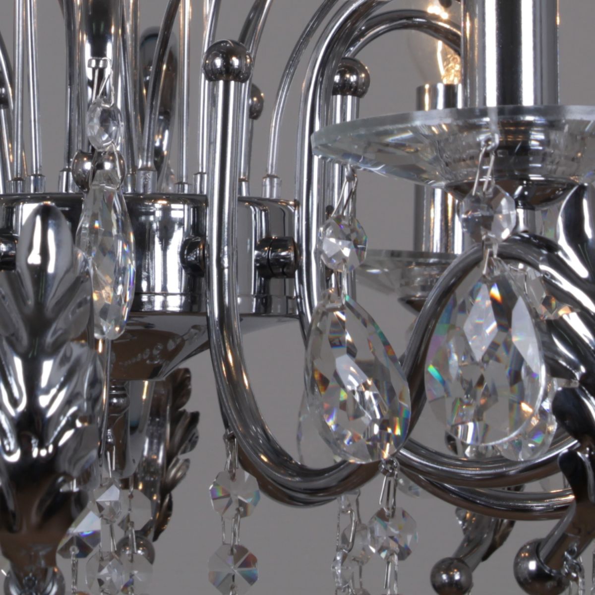 Подвесная люстра Reluce 02300-0.4-06 CH в Санкт-Петербурге