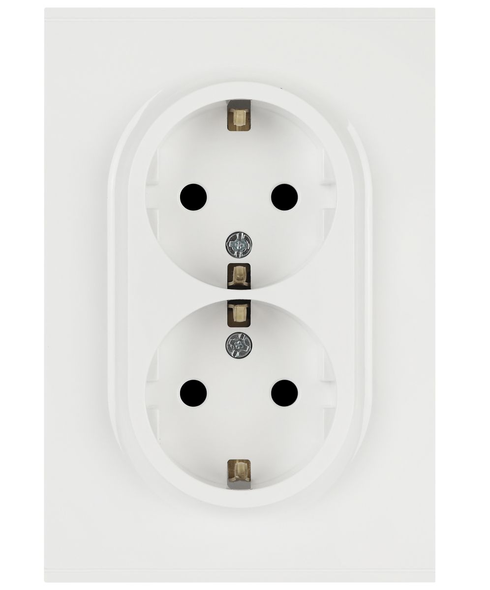 Розетка Эра Arktik 16-2105-01 двойная с заземлением 2X2P+E Schuko со шторками 16А-250В белый Б0070454 в Санкт-Петербурге