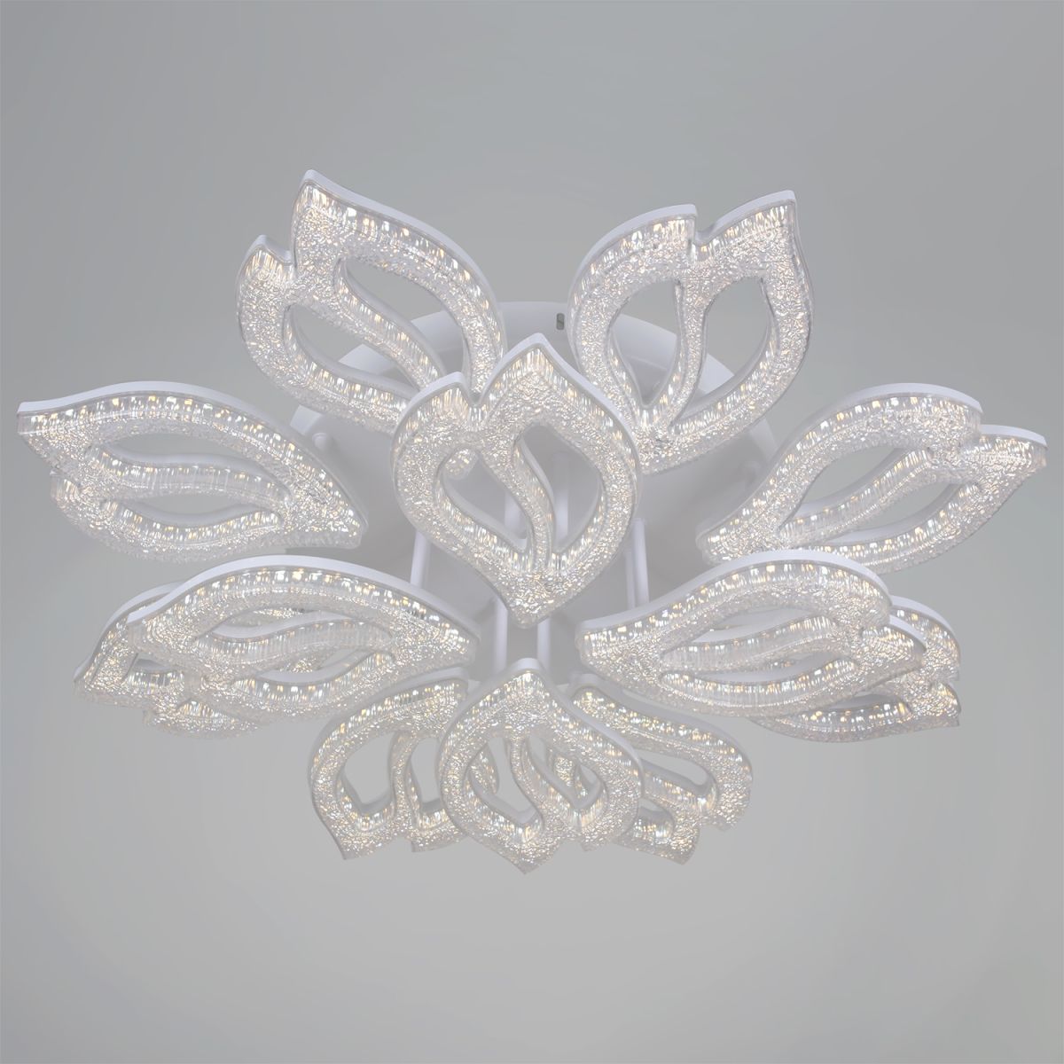 Потолочная люстра Reluce 39290-0.3-8+4 WH в Санкт-Петербурге