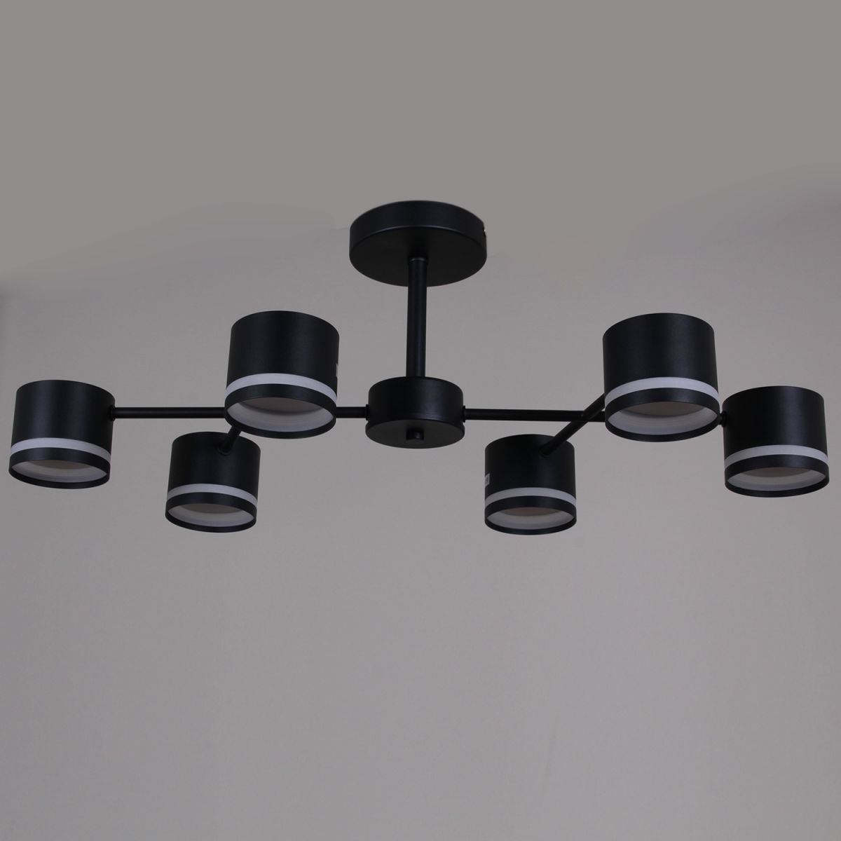 Люстра на штанге Reluce 96730-0.3-06 GX53 BK в #REGION_NAME_DECLINE_PP#