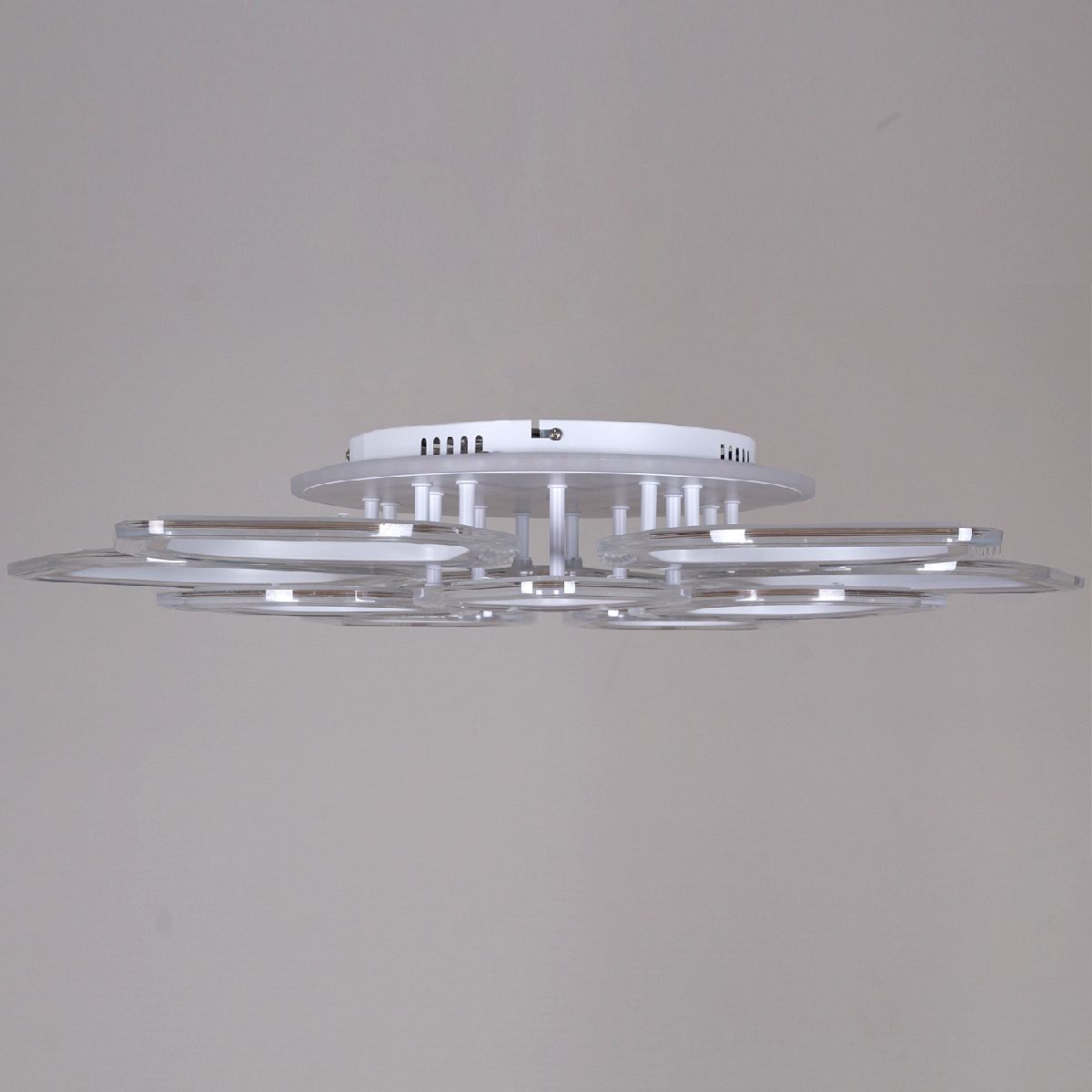 Потолочная люстра Reluce 09827-3.3-5+5A WH (RGB) в #REGION_NAME_DECLINE_PP#