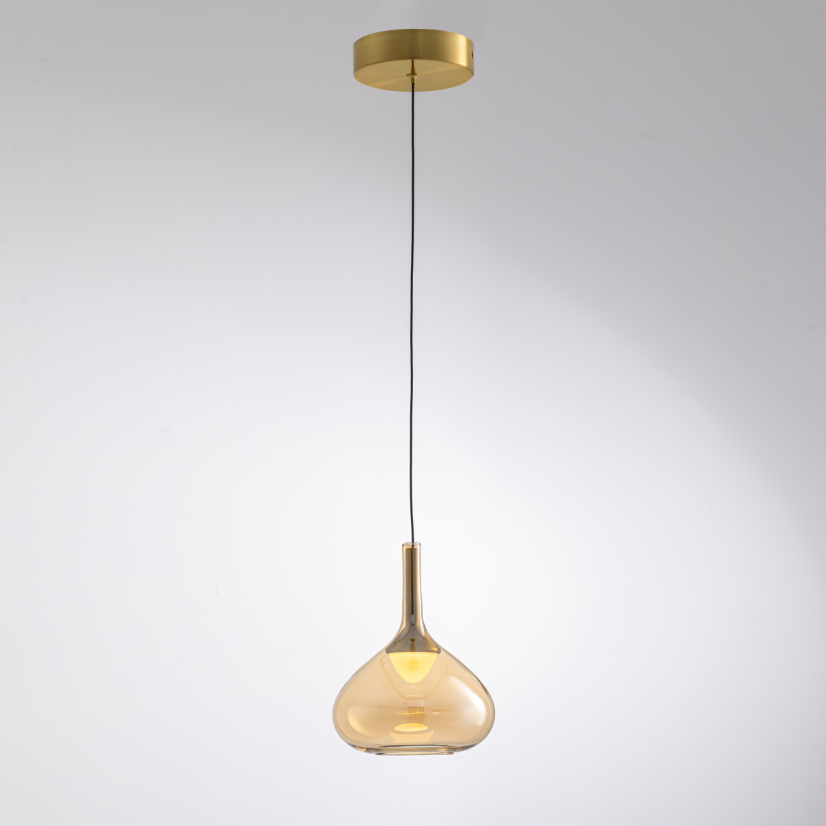 Подвесной светильник Delight Collection MD25001005-1A brass/amber в Санкт-Петербурге