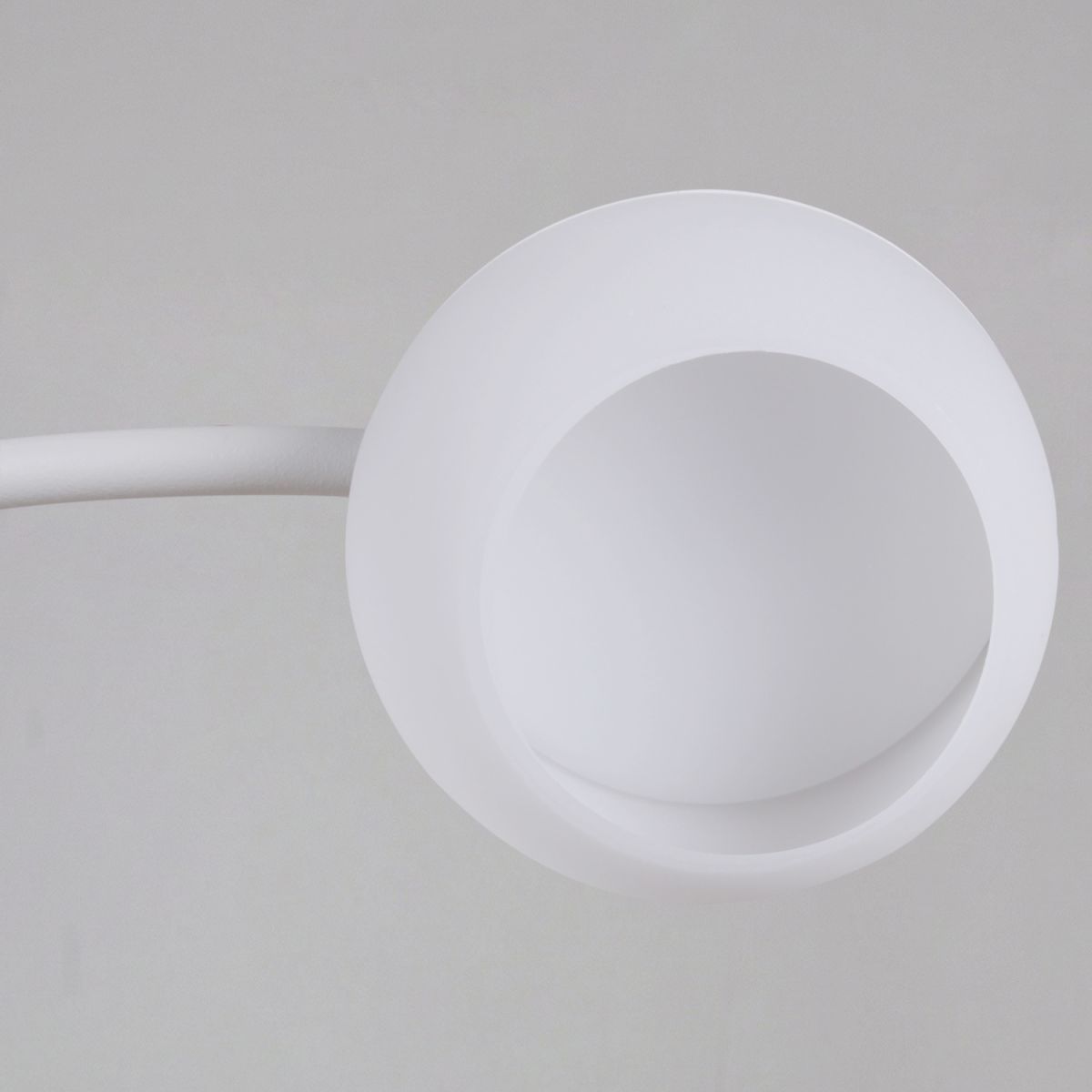 Потолочная люстра Reluce 90590-0.3-12 White в Санкт-Петербурге