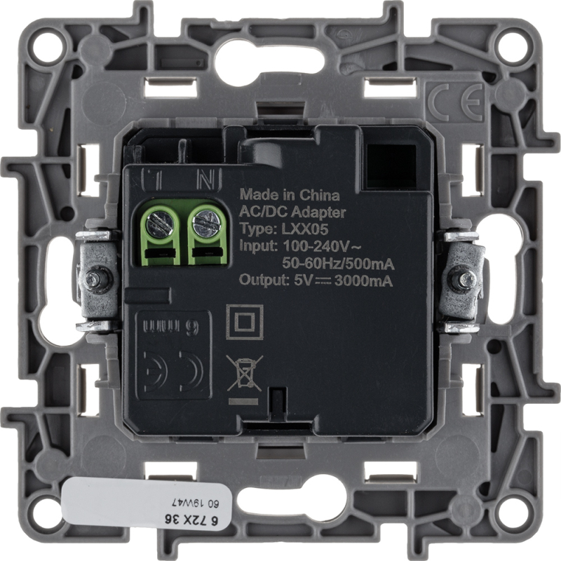 Зарядка USB A-C Legrand Etika Белый 672236 в Санкт-Петербурге