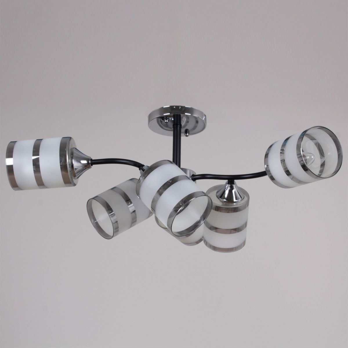 Люстра на штанге Reluce 45360-0.3-06 BK+CR в #REGION_NAME_DECLINE_PP#