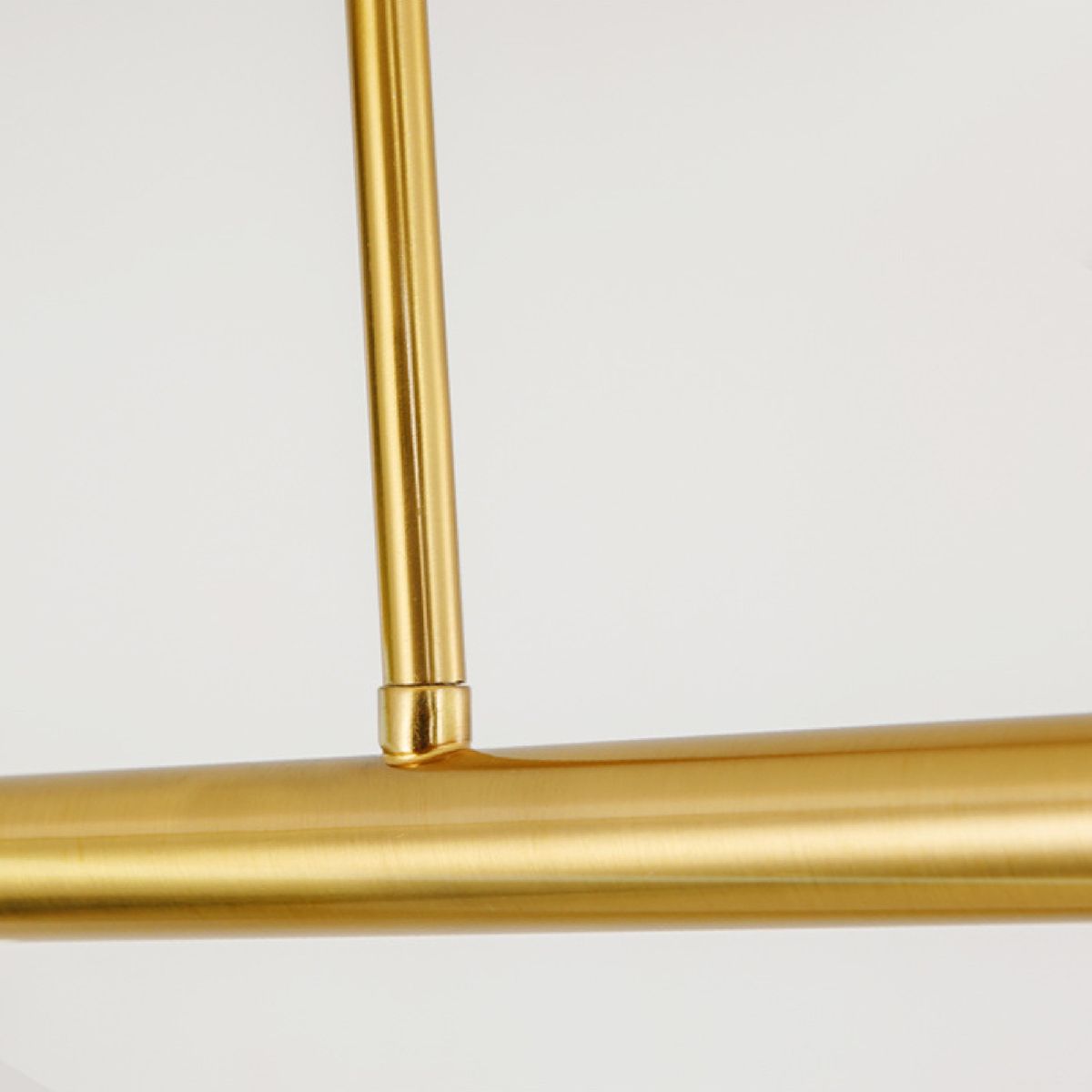 Потолочная люстра Lightera Nyasa LE117L-200GA WIFI в #REGION_NAME_DECLINE_PP#