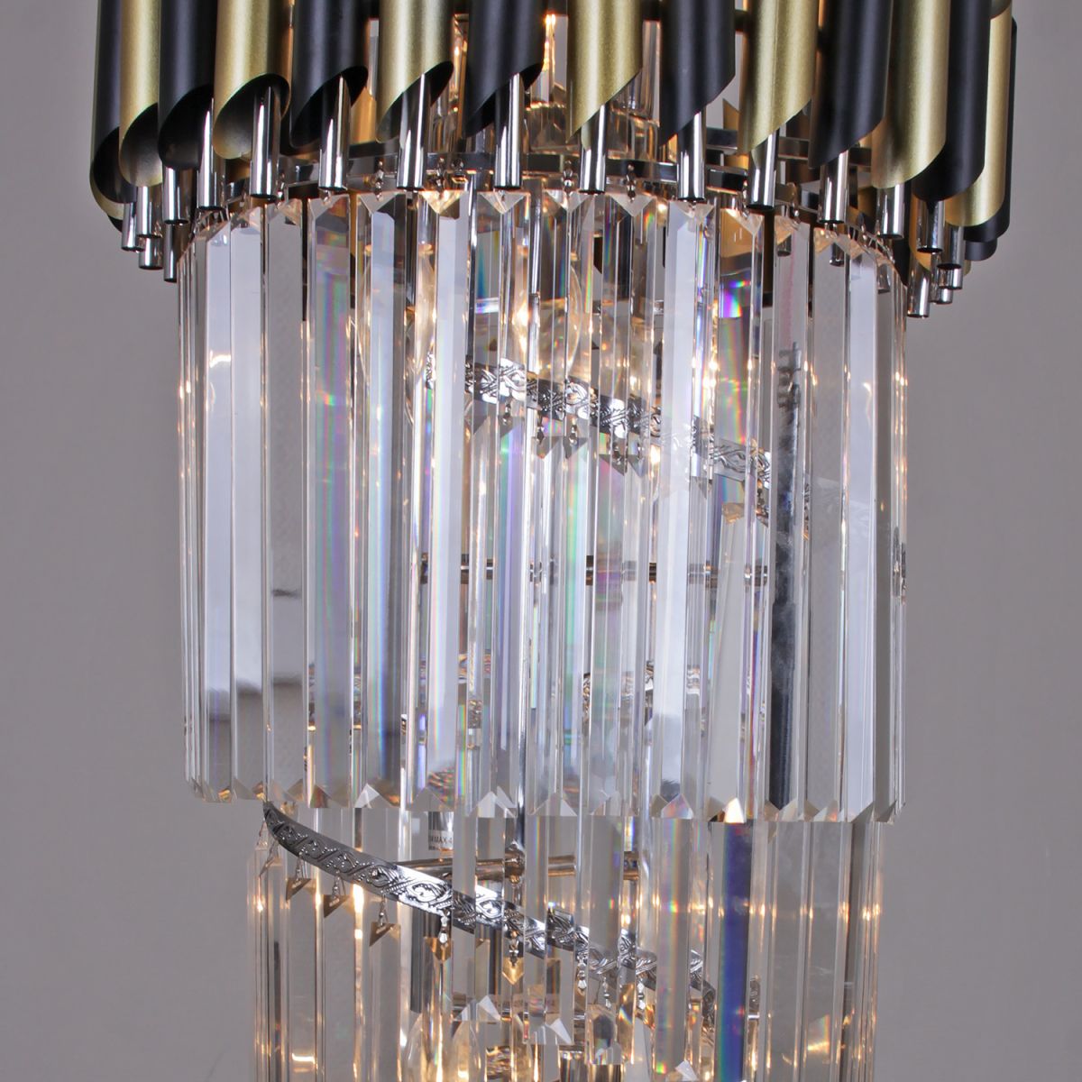 Подвесная люстра Reluce 09001-0.4-400 в Санкт-Петербурге