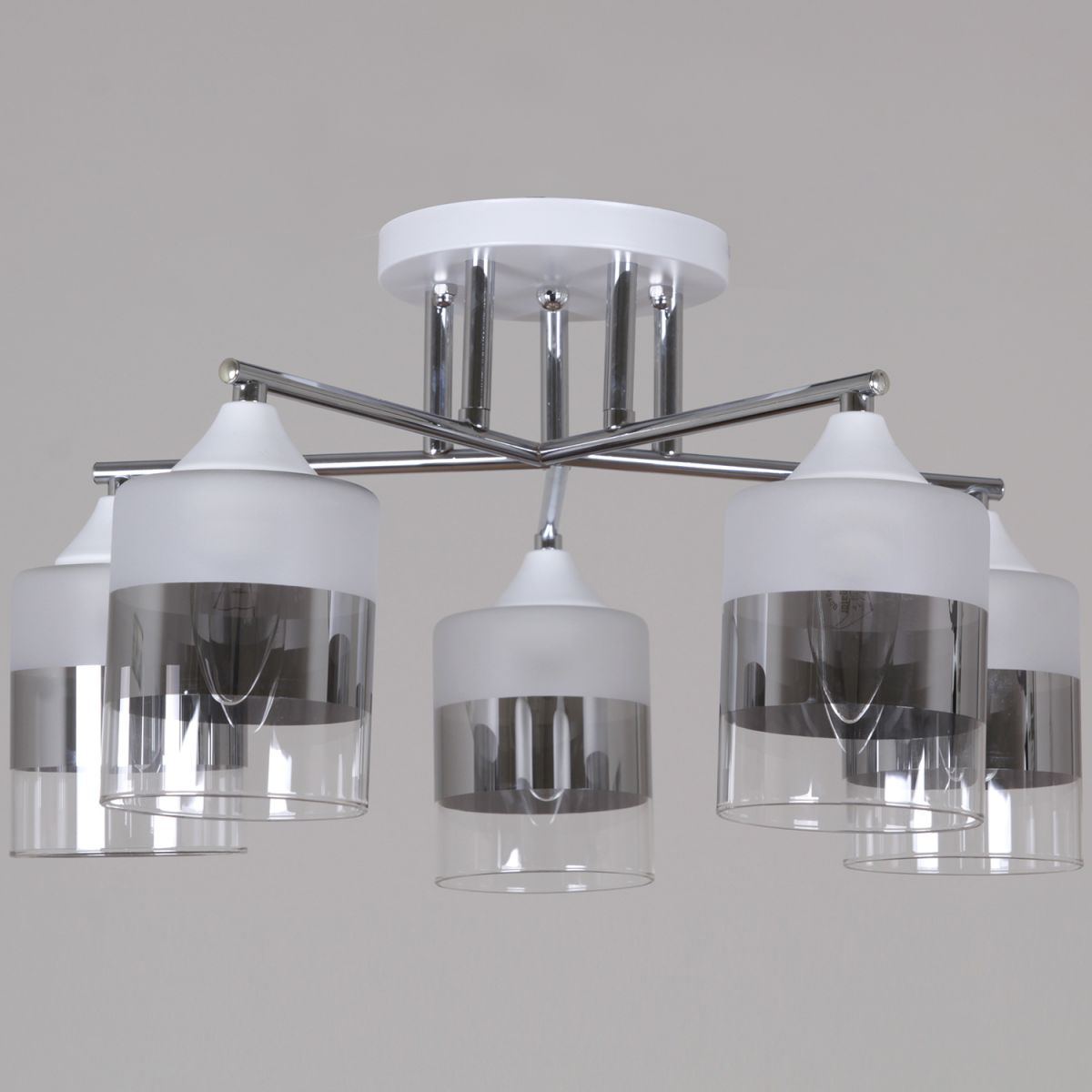 Потолочная люстра Reluce 06916-0.3-05 WH+CR в Санкт-Петербурге