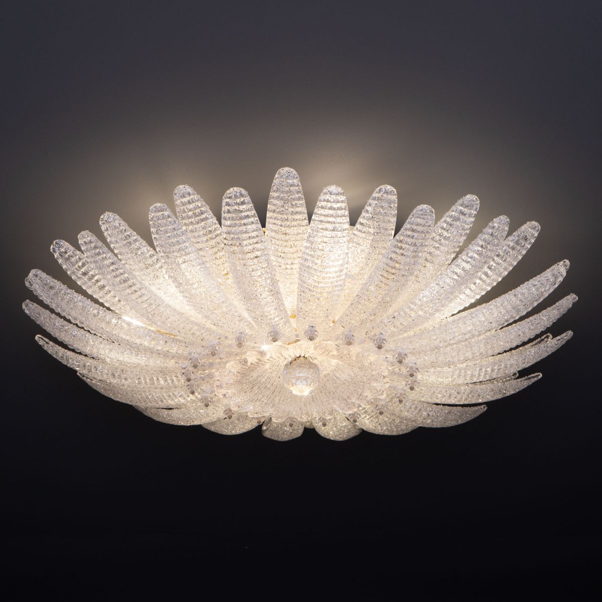 Потолочная люстра Eurosvet Flowers 101015/10 латунь Smart a072174 в #REGION_NAME_DECLINE_PP#