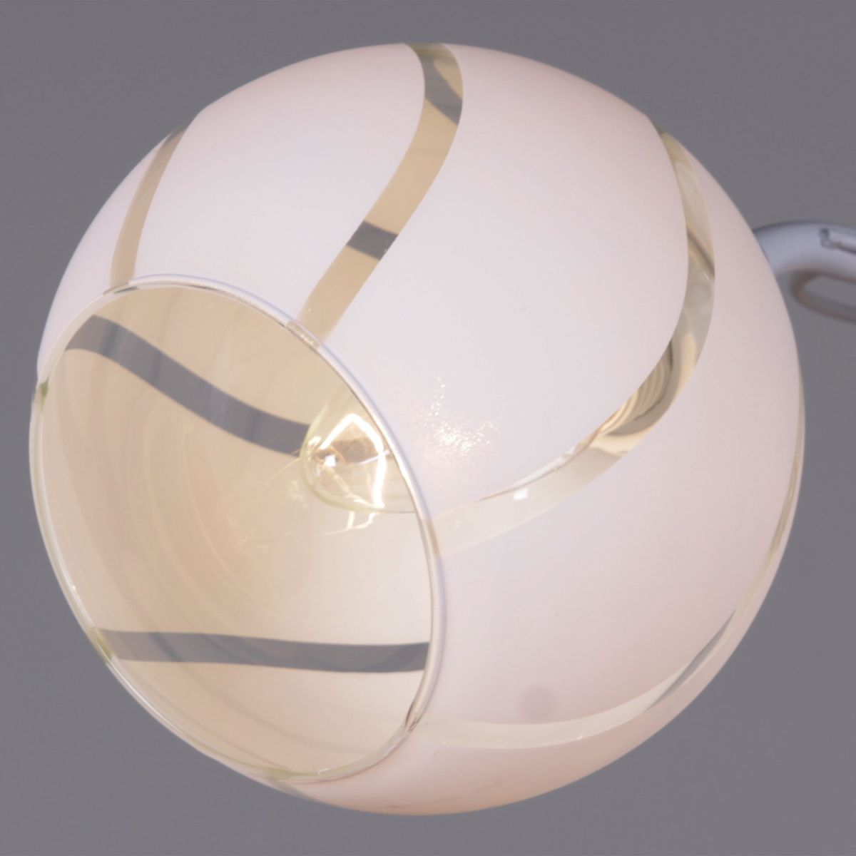 Потолочный светильник Reluce 99360-0.3-03 WH+CR в #REGION_NAME_DECLINE_PP#